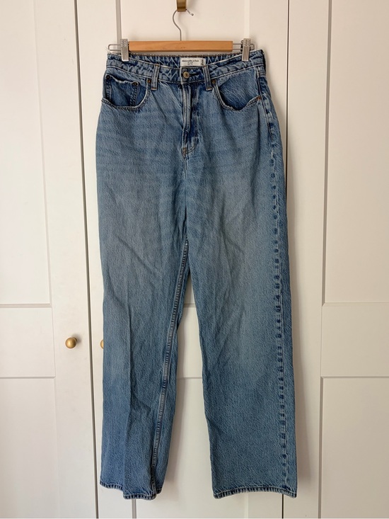 Abercrombie & Fitch Denim - Abercrombie & Fitch The Loose High Rise Light Blue Wide-Leg Jeans | 28L
